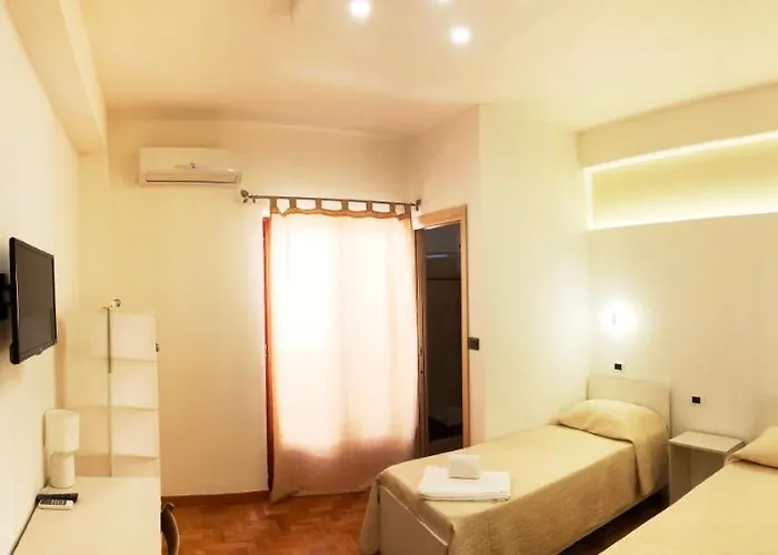 Alojamento de Acomodação e Pequeno-almoço Rhegium Palace Reggio di Calabria