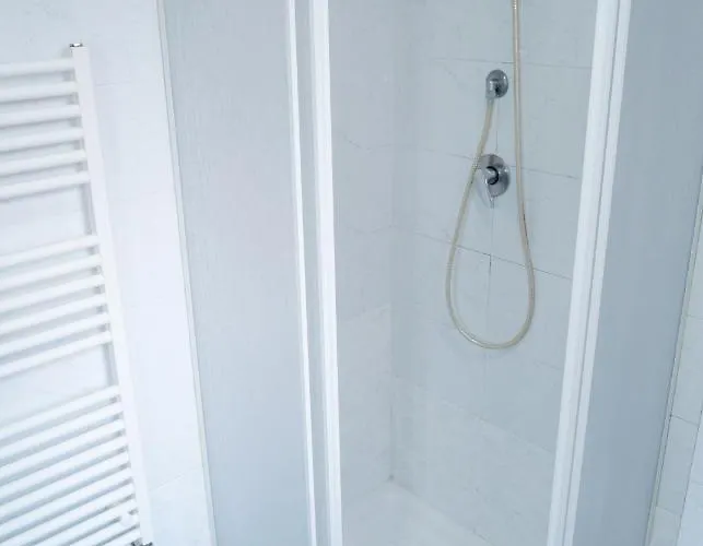 Rhegium Palace Alojamento de Acomodação e Pequeno-almoço 3*