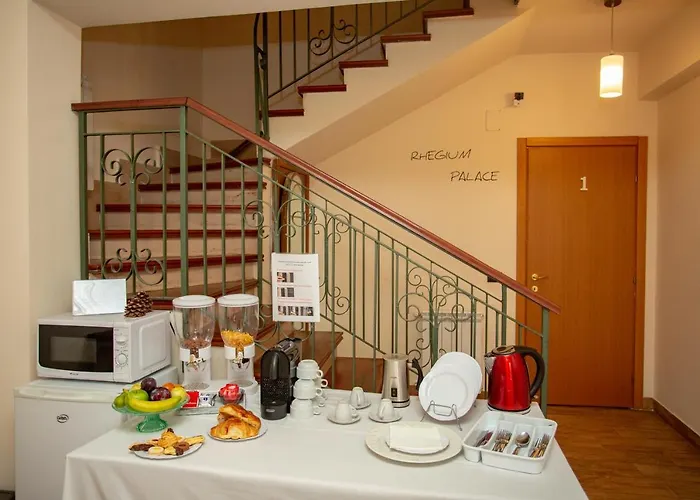 Rhegium Palace Alojamento de Acomodação e Pequeno-almoço Reggio di Calabria