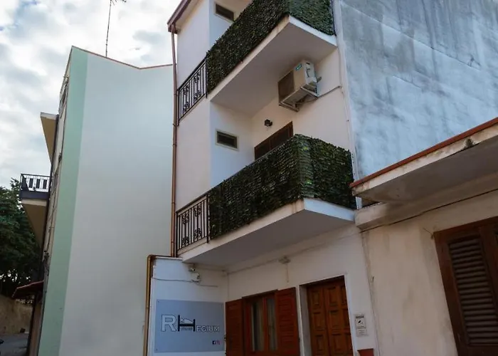 Rhegium Palace Alojamento de Acomodação e Pequeno-almoço 3*