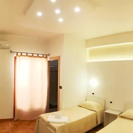 Alojamento de Acomodação e Pequeno-almoço Rhegium Palace Reggio di Calabria